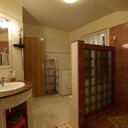 Neda - Two Bedroom